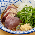 料理メニュー写真 炙りカツオのネギまみれ