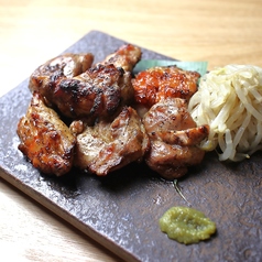 鶏もも肉の藁焼き
