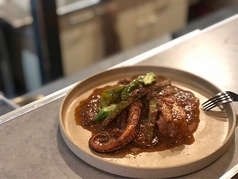 タコと豚バラのスパイス煮
