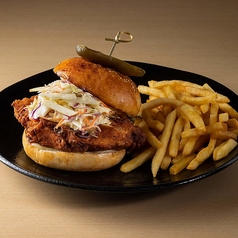 ■クリスピーチキンバーガー　ハニーマスタード＆アップルキャベツスロー