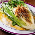 料理メニュー写真&nbsp;グリルロメインレタスのシーザーサラダ