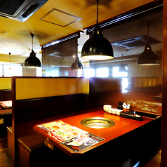 ご家族やご友人とのお食事は勿論、各種ご宴会にもピッタリなお席をご用意しております。
