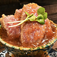 お酒が進む逸品！必食の名物メニューおぼれる牛カツ♪