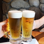 ジューシーなお肉とホットなキムチをつまみに今宵はキンキンに冷えたプレミアムモルツで乾杯！！