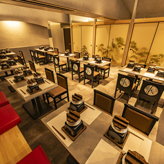 和牛博多もつ鍋×炭焼牛タン食べ放題専門店 和真 京橋店の雰囲気3