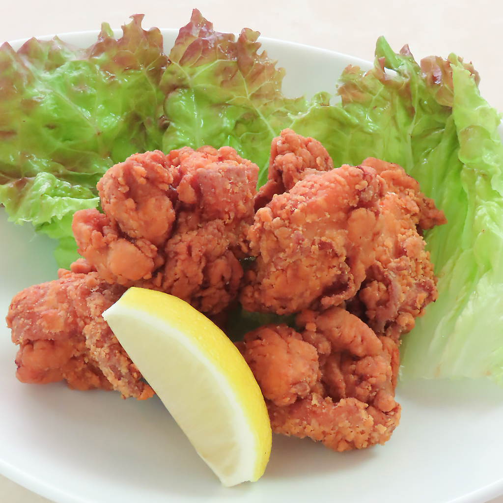 ザクザク食感と肉の旨味溢れる唐揚げはお酒との相性抜群です♪