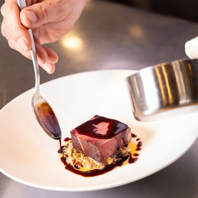 ミシュラン1つ星ラフィナージュが高良康之シェフ監修