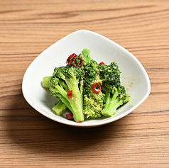 ブロッコリーのアンチョビペペロン