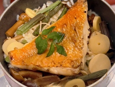 金目鯛と山菜の釜飯