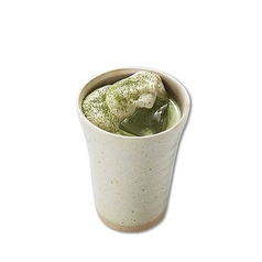 アイス抹茶黒蜜ラテ