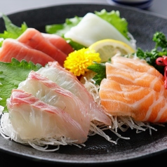 鮮度にこだわる　新鮮鮮魚と完全個室　吉丸屋　神田駅前　別邸のおすすめ料理1