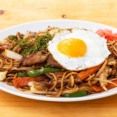 BIGソース焼そば[目玉焼のせ]