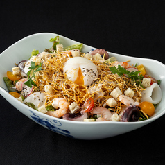 パリ麺海鮮シーザーサラダ