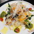 料理メニュー写真&nbsp;旬の魚貝を使った鮮魚のカルパッチョ