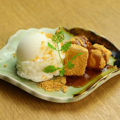 黒蜜きなこわらび餅とジェラート