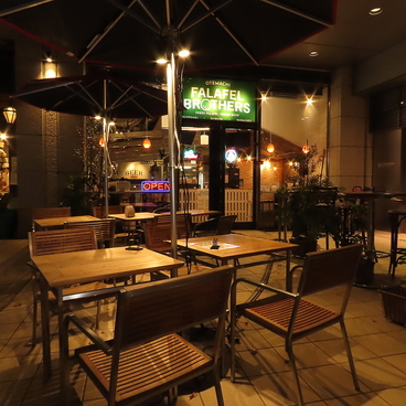 FALAFELBROTHERS ファラフェルブラザーズ 大手町フィナンシャルシティの雰囲気1
