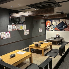 炭火焼鳥くわどり 塚本店の雰囲気1