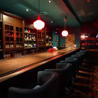 モダンレトロな店内