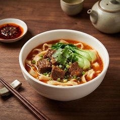 スペアリブ入り刀削麺