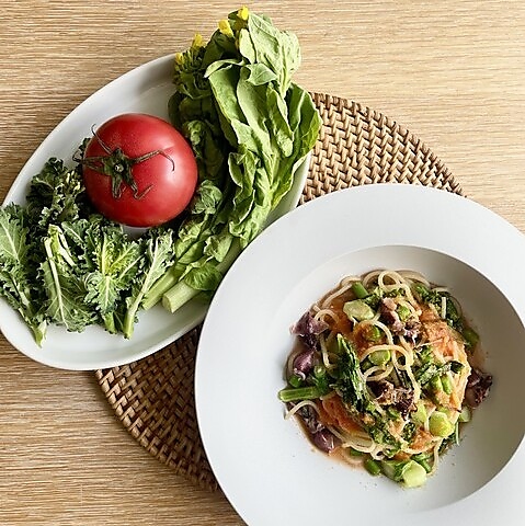 旬野菜のパスタ、ラザニア、マルゲリータが楽しめるカフェ。