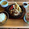 料理メニュー写真&nbsp;鉄板オニオンハンバーグ