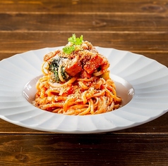 ブロッコリーとベーコンのトマトパスタ