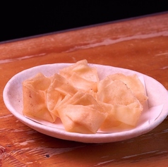 チーズ入りパリパリ揚げワンタン