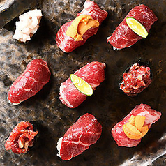 う肉とお任せ5種の味比べ肉寿司