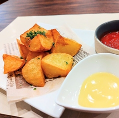 フライドポテト　自家製ブラバスソース