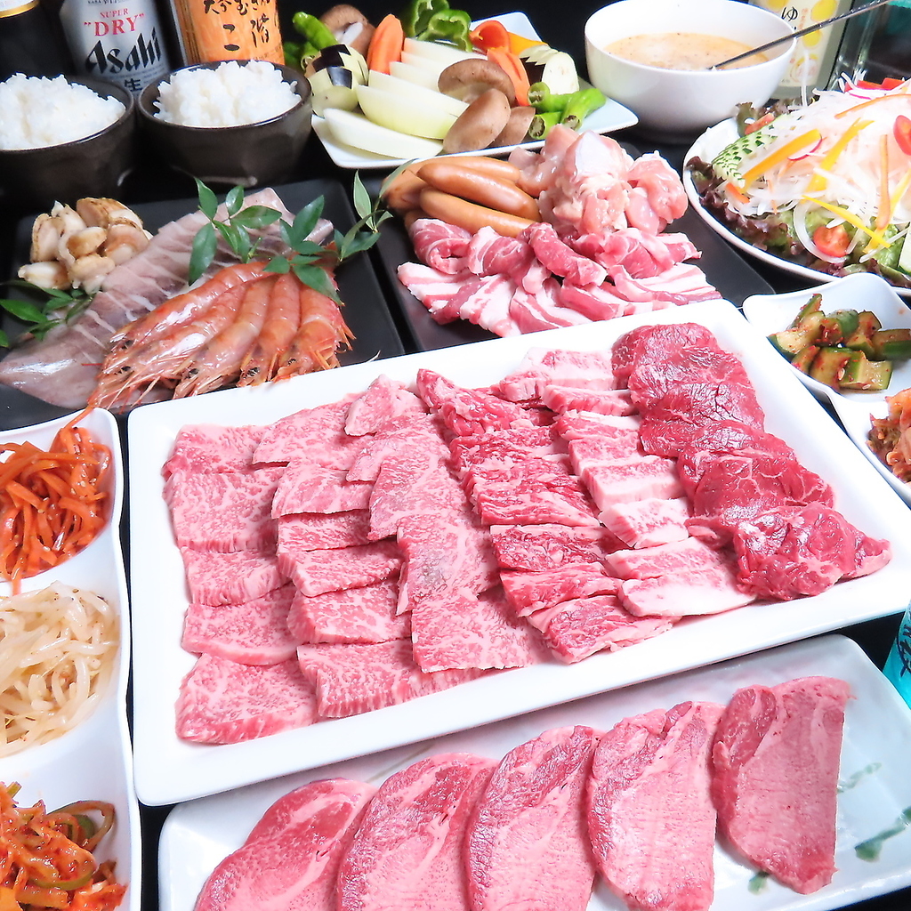 なんといってもお肉の質が◎炭火で乾杯天国♪肉で酔えるお店☆