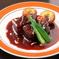 料理メニュー写真 【お肉】豚バラ肉のとろとろ赤ワイン煮込み