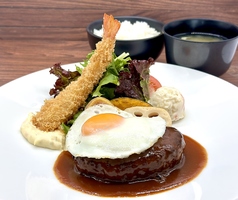 スペシャル和牛ハンバーグランチの写真