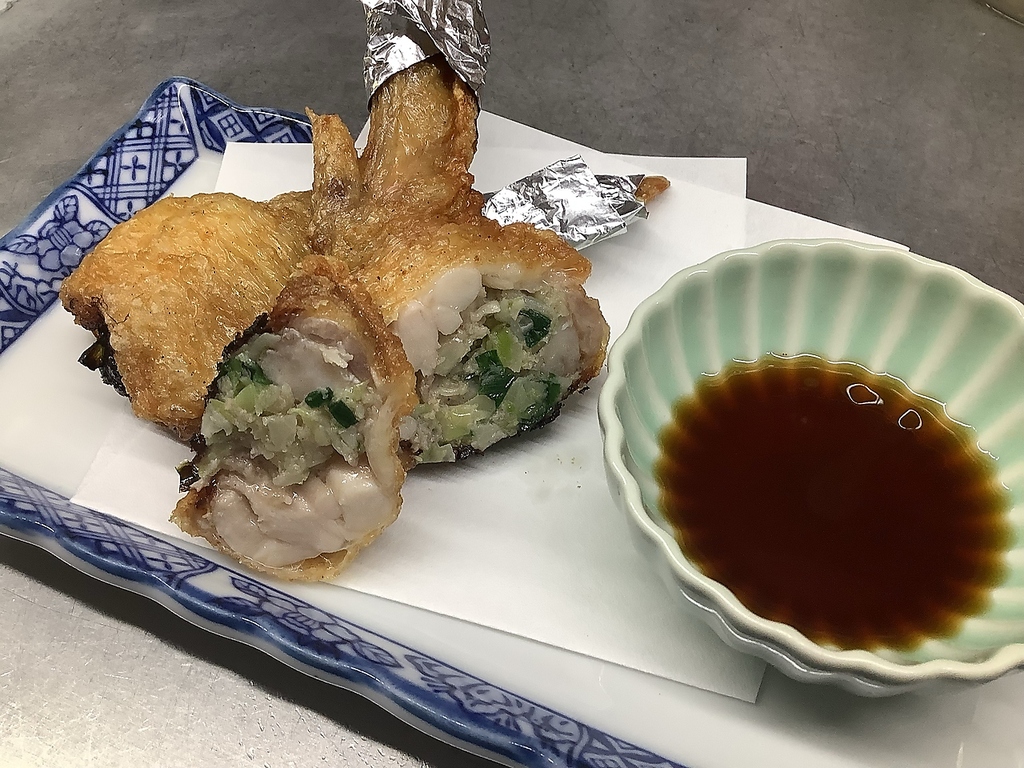 手羽先ギョウザ　たまりませーん