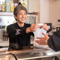 豊富な居酒屋メニューのほか、お惣菜販売も承っています