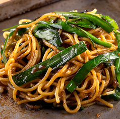 【春の鉄板焼きの〆】鹿沼のニラ焼きそば（1人前）