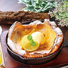 溶かしバターのクラシックダッチベイビーパンケーキ