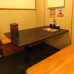 4名～6名まで座れるテーブル席もご用意！