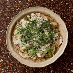 ホワイトマッシュルームのパルミジャーノがけ