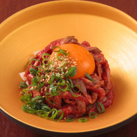 鮮度抜群の山形牛炙りユッケ