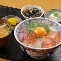 定食~昼飲みまで大歓迎☆毎日楽しめるツルマツランチ♪