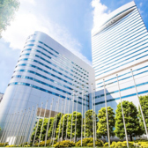 JR「大宮駅」西口より、歩行者デッキを経由し大宮ソニックシティへ徒歩3分。大宮ソニックシティ内にあるレストランです。駅チカなので、お車がない方も気軽にご利用いただけます。