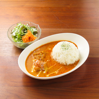生クリーム入りのバターチキンカレー