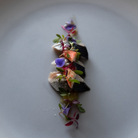 釧路産鰯と炭火で焼いた茄子のマリネ