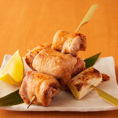 名物！じっくりと炙る焼き鳥