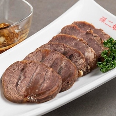 牛肉のつけダレ和え/揚げピーナッツ