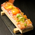 料理メニュー写真 鶏ロングユッケ寿司