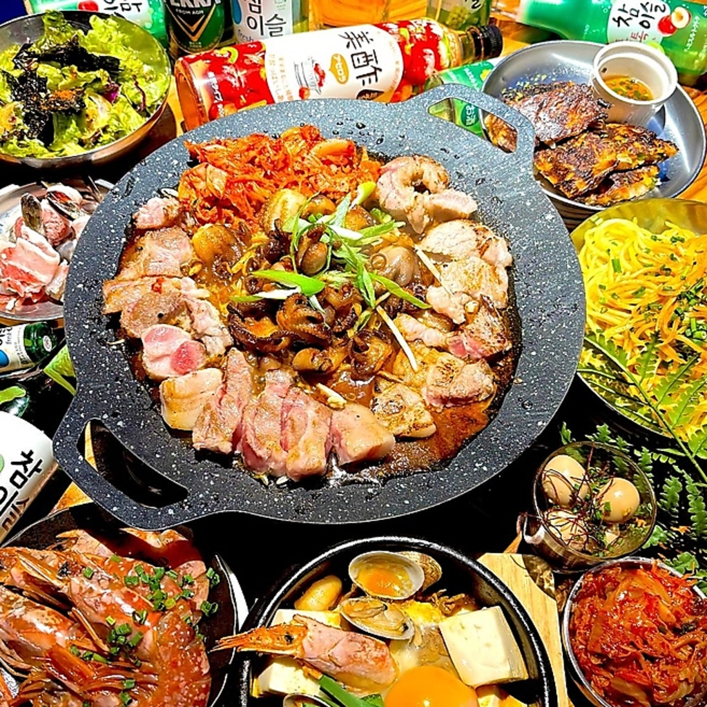 メインの一品からおつまみメニューまで豊富にご用意