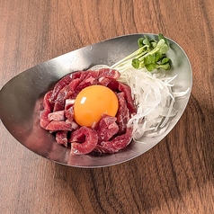 和牛生ハムユッケ