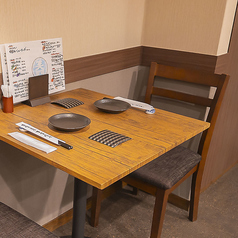 お仕事帰りのサク飲みから、特別な日のご利用まで、さまざまなシーンに対応可能です。気軽にお越しください。