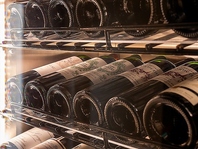 フランス産ワイン、甲州ワイン各種取り揃えあり